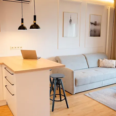 Апартаменты Mennica Patronus *