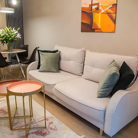 Mennica Patronus Διαμέρισμα