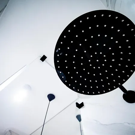 Mennica Patronus Διαμέρισμα